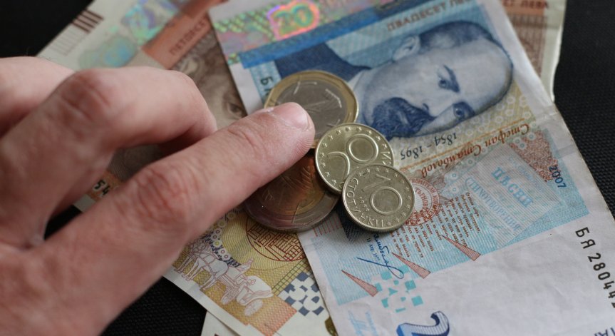 Кога постигаме финансова независимост и помага ли ни кредитната карта?