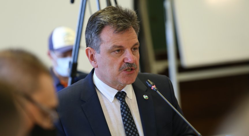 Симидчиев обори антиваксърите и призова: Трябва да слушаме експертите