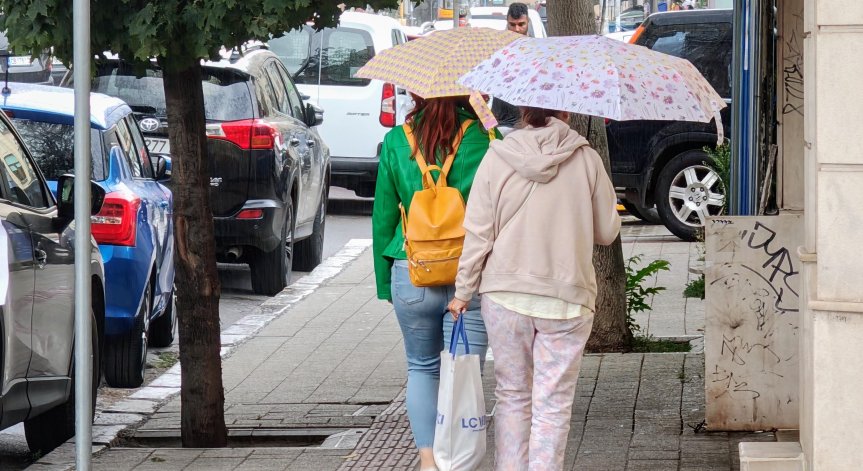 Очакваме и бурен вятър.