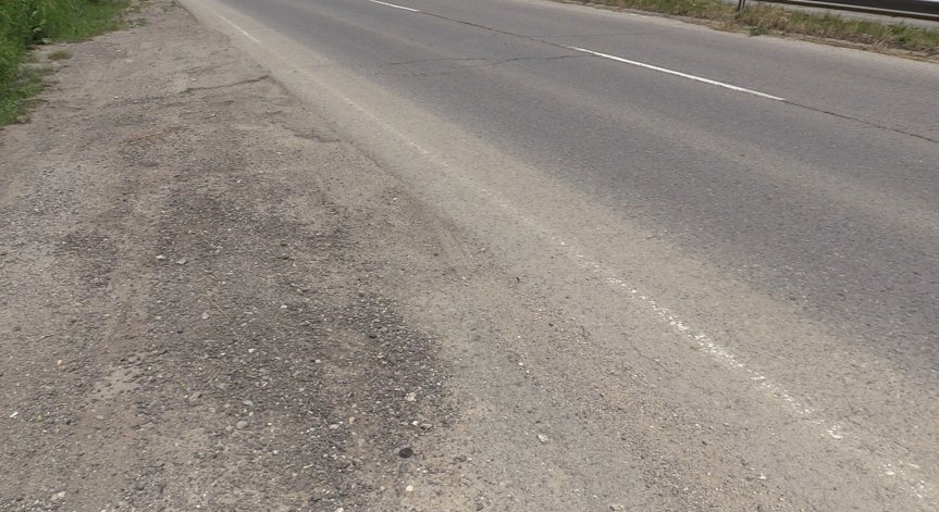 Сигнал: По много български пътища маркировката не се вижда или липсва