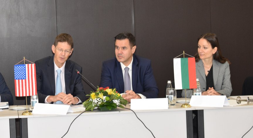 Американските инвестиции в България са близо 850 млн. евро