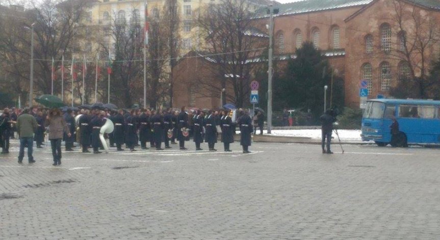 Патриарх Неофит извърши водосвет на знамената