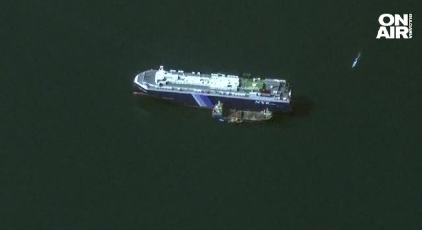 Хутите позволиха на отвлечените български моряци да се чуят със семействата си?