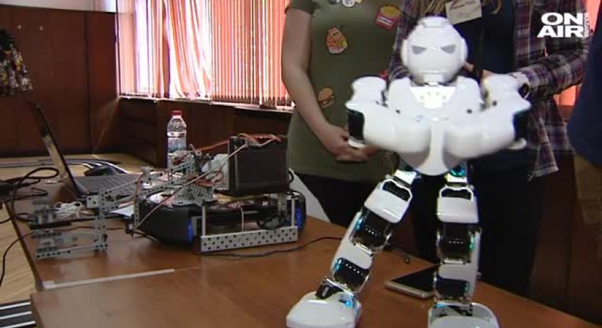 Ученици от ТУЕС смаяха с технологични постижения