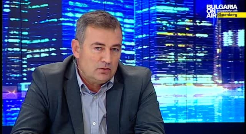 Ефектът от санкциите над Русия ще бъде усетен следващата година, смята Васко Начев