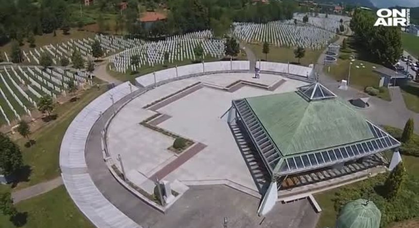 Хиляди босненци отбелязаха 23 г. от кървавото клане в Сребреница