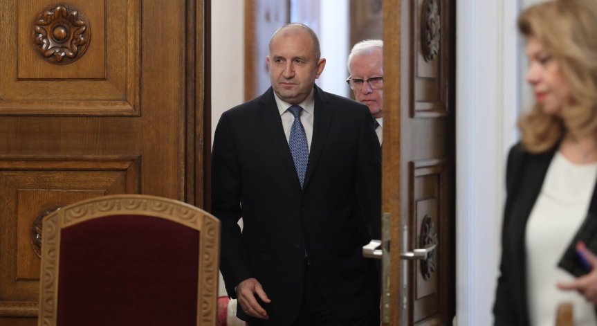 Румен Радев: България споделя болката на гражданите на РСМ