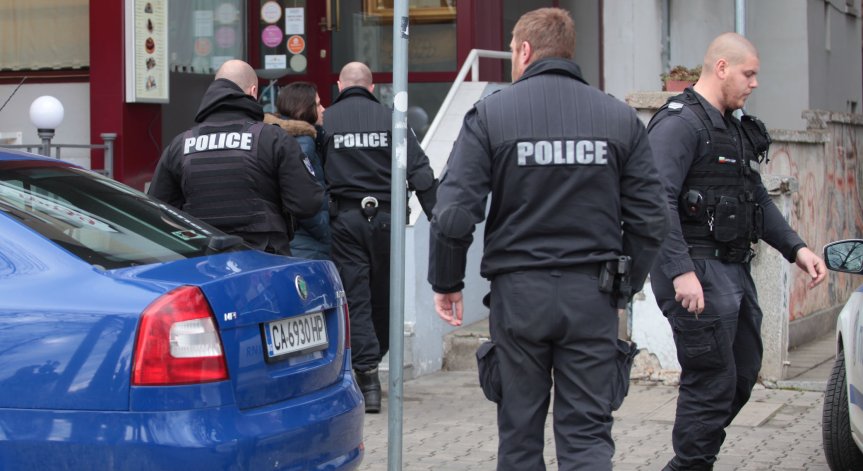 10 месеца затвор за полицай в София, хванат с кокаин и марихуана