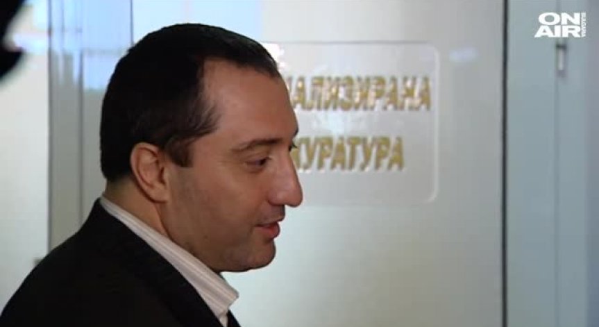 Седемте арестувани заедно с Митьо Очите в Турция са предадени на МВР