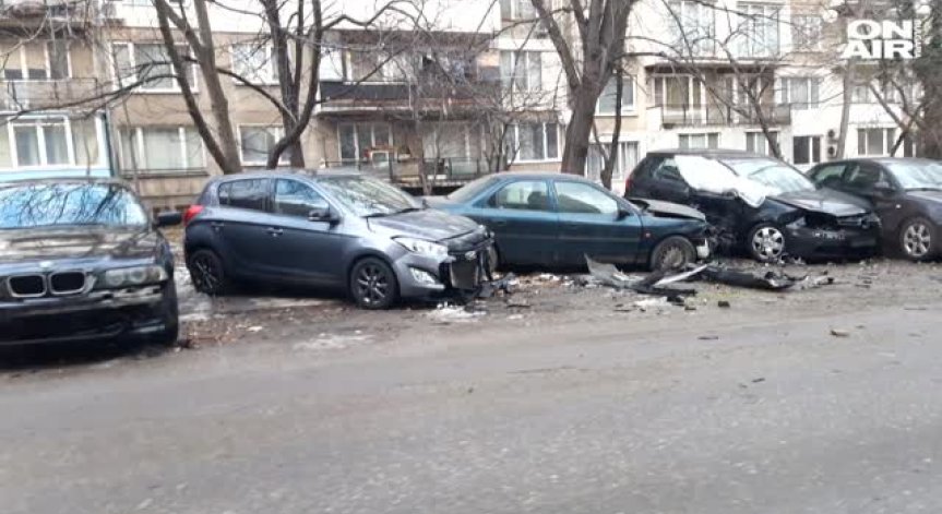 Столичната полиция издирва четирима за грабеж и побой