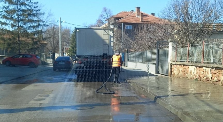 Столичният инспекторат извършва контрол.