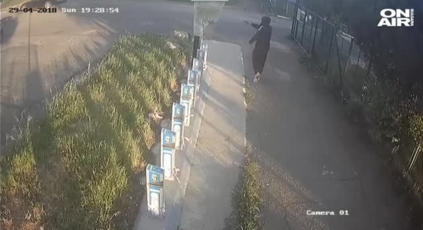 Задържаха младежа, стрелял по велостоянка в Бургас