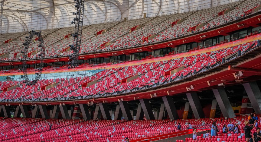 Китай започва строежа на най-големия футболен стадион в света