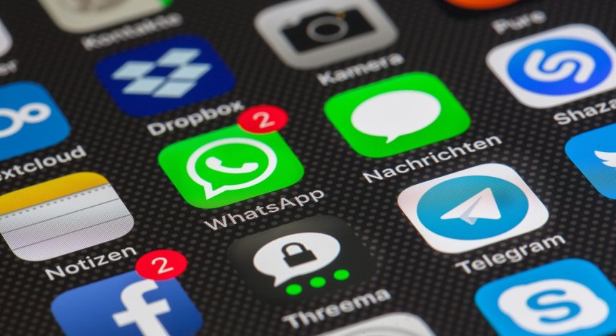 18-годишен от Кубрат снима порно и го праща в Messenger