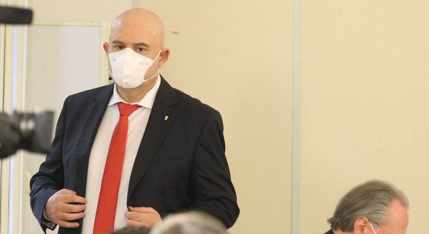 ВСС реши по каква процедура може да разгледа искането за освобождаване на Гешев