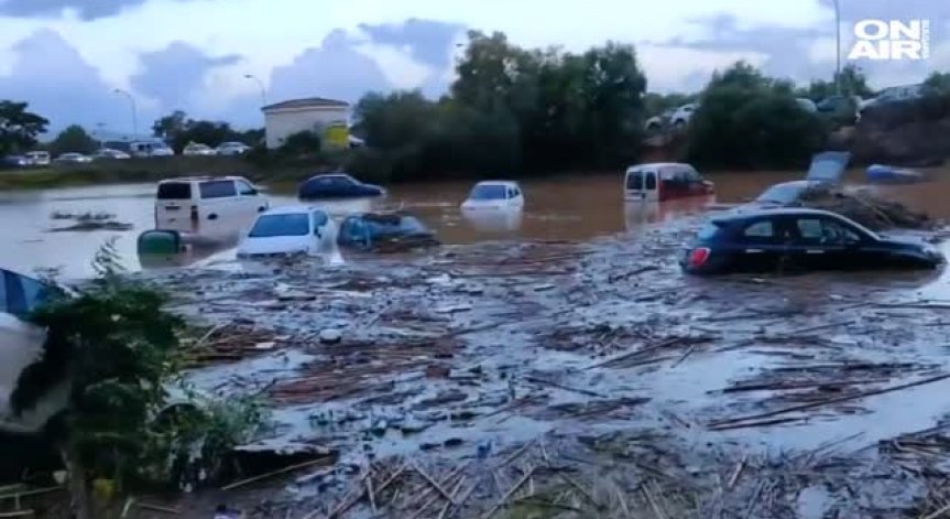 Лошо време в Барселона взе пет жертви, много са ранени