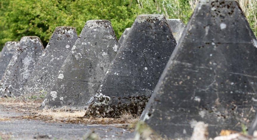 Беларус ударно произвежда противотанкови съоръжения за Русия, поръчките били спешни