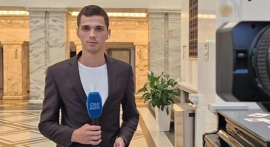 Без микрофон: Кой е Мартин Керефейски