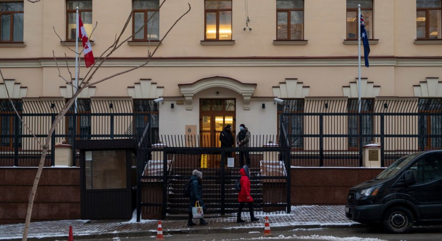 Австралия затвори посолството си в Киев, призова гражданите си да се евакуират