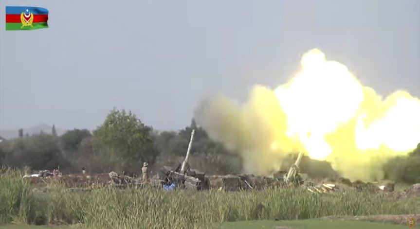 Конфликтът в Нагорни Карабах - двама журналисти са ранени