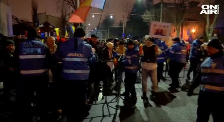 Антиправителствените протести в Румъния не стихват