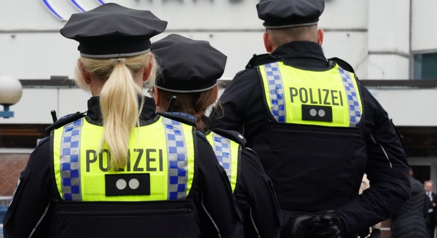 Военен в Германия застреля семейството си, мъртво е и детето му