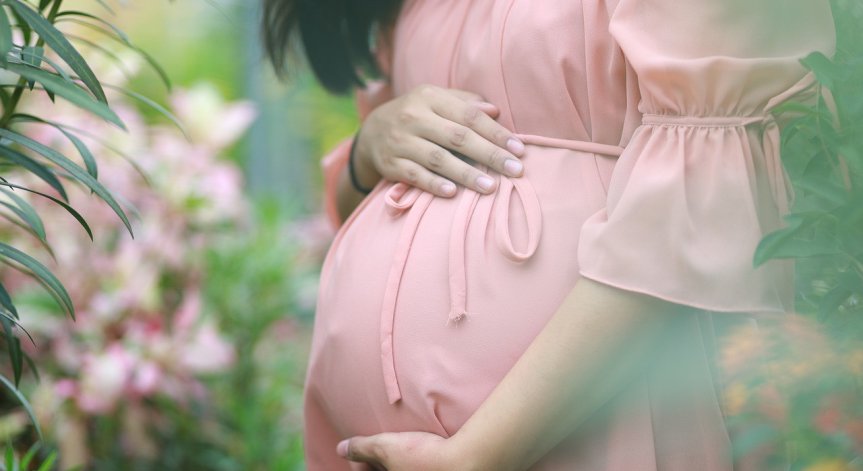 Какво трябва да зная за имплантирането на яйцеклетка?