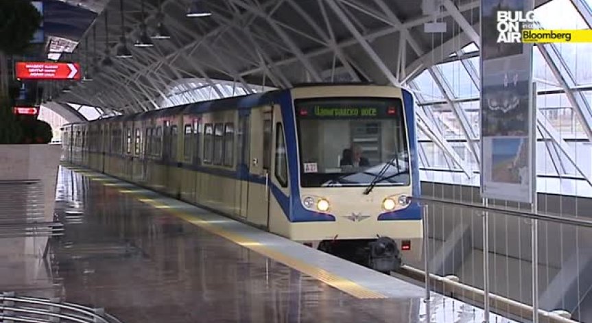 Метрото вече до Летище София