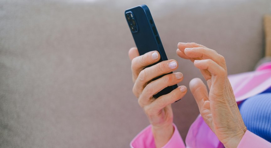 По думите ѝ инструментът на държавата за справянето с тази криза е в ръцете на КРС.