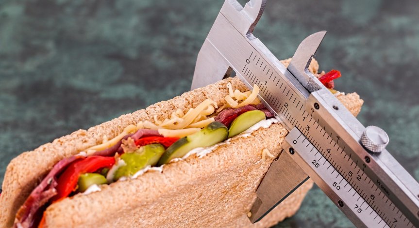 Основни причини да напълняваме през зимните месеци