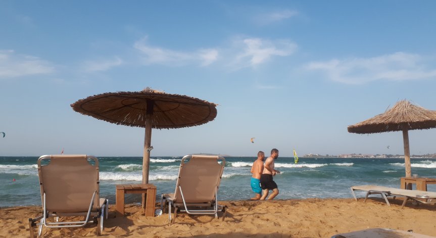 Очаква ни слънчево и горещо време, обявен е жълт код в 21 области