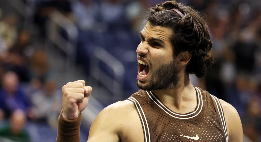 Алкарас превъзмогна тежък старт и се класира за третия кръг на US Open