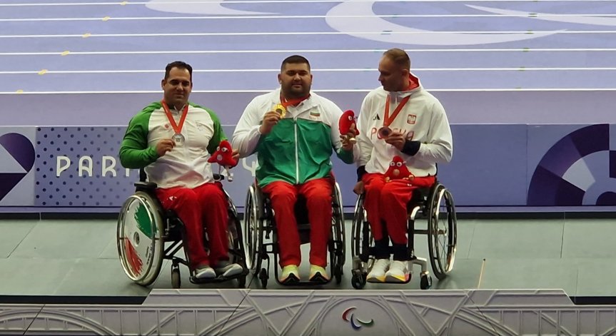 Стефка Костадинова изпрати поздравителен адрес до Ружди Ружди.