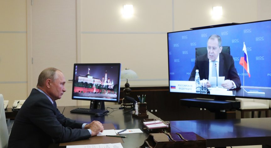 Лавров: Няма признаци, че Путин е болен, виждате го всеки ден