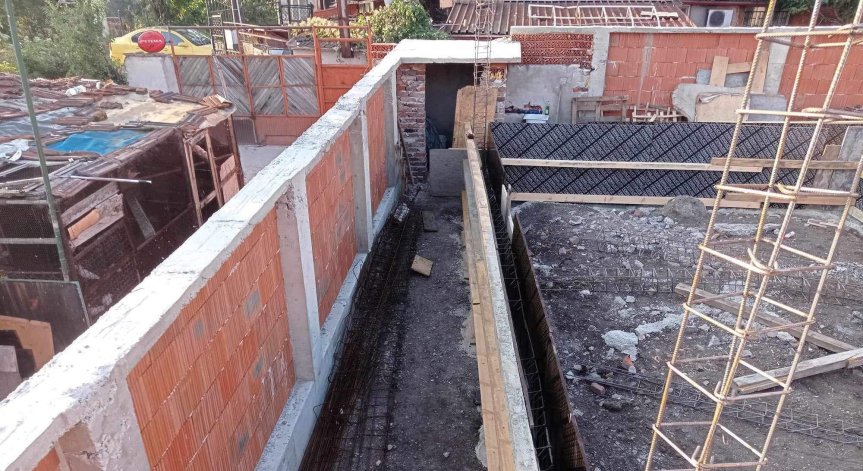 Незаконен строеж: 