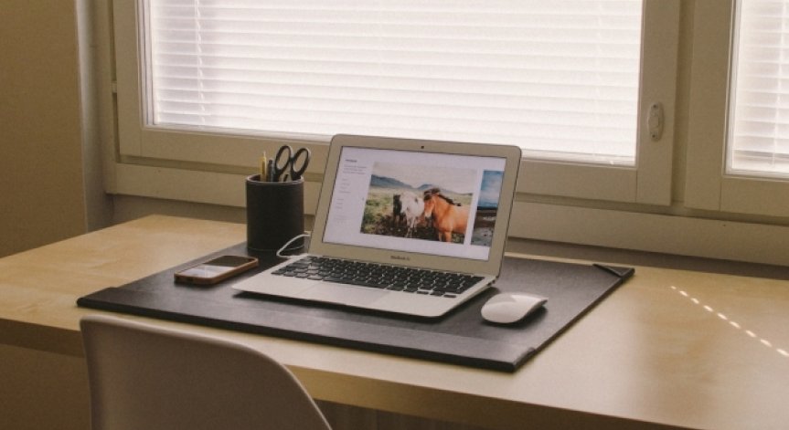 Facebook търси хора за над 1100 позиции