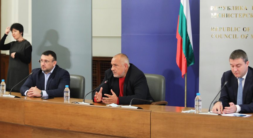 Борисов: Трябва да подпомогнем финансово и медиите