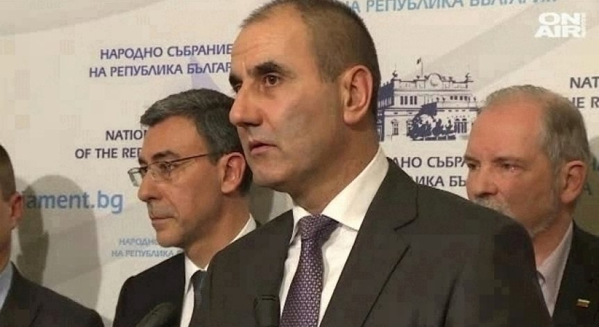Цветанов разкритикува МВР, че не знае кои са фигурите в престъпния свят