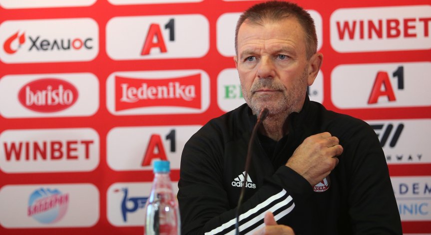 Младенов или Пардю - кой ще прави селекцията в ЦСКА?