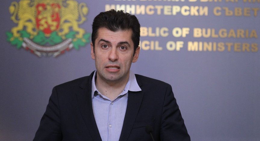 Петков: Искам оставката на Стефан Янев, не може да води собствена външна политика