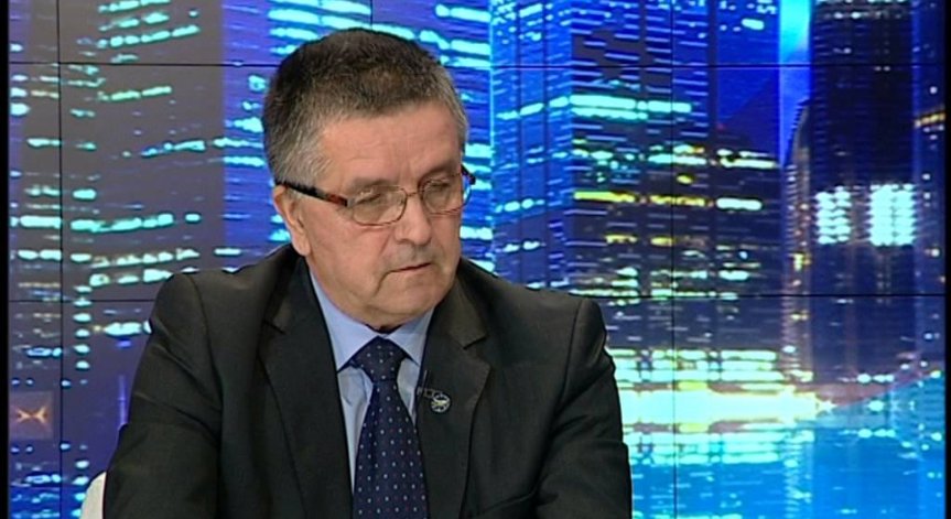 Имамов: България трябва да подходи внимателно към събитията в Украйна