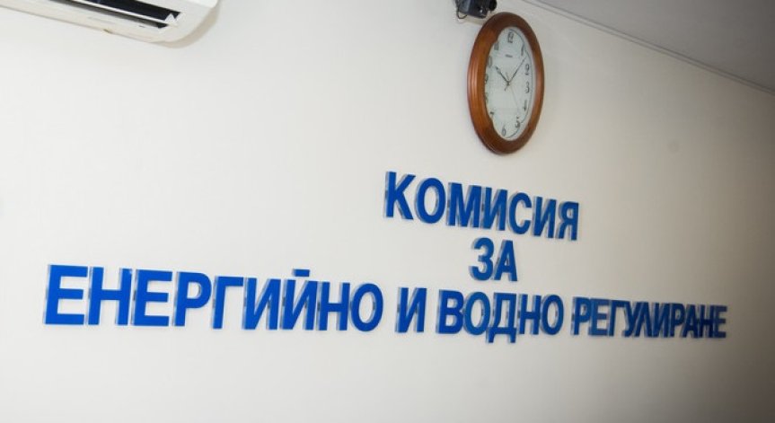 Мая Манолова призова КЕВР да не вдига цената на водата от 1 януари 2026 г.