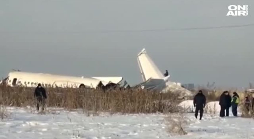 Най-малко 15 загинали в самолетна катастрофа в Казахстан