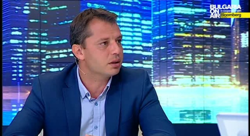Д. Добрев: КТБ не бива да се спасява с публични средства