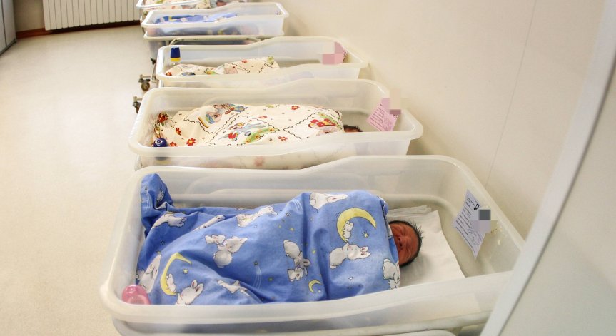 9 месеца след първия локдаун: Ражданията намаляват, на места - с над 30%