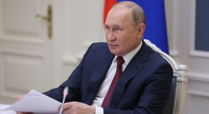 Путин поиска създаването на общи военни тренировъчни центрове с Беларус