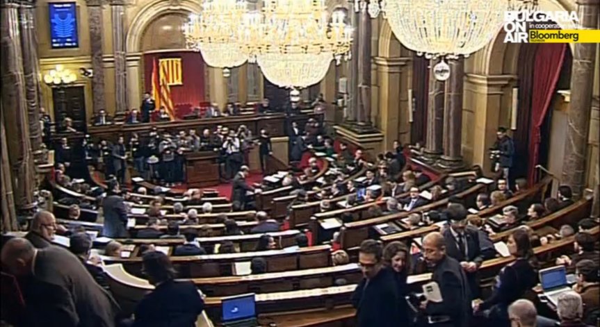 Испанският парламент решава за независимостта на Каталуния
