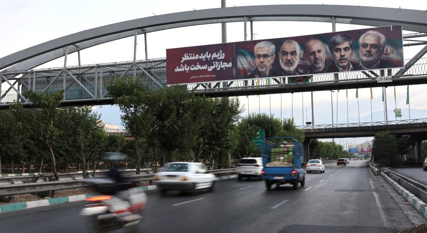 Погребенията на високопоставените офицери ще се състоят във вторник.