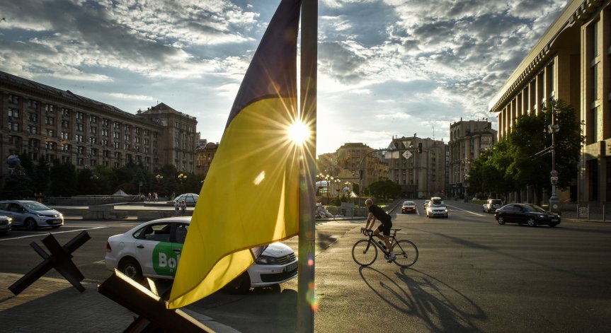 Цензура или защитна реакция: Украйна забрани руските книги и песни