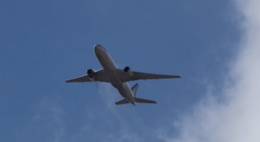 Самолет Boeing 737 MAX кацна аварийно в САЩ 